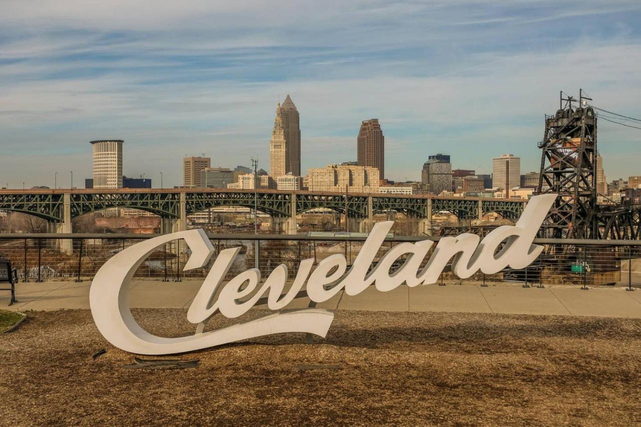 Frontdesk Athlon Apts Downtown Cleveland Lejlighed Eksteriør billede